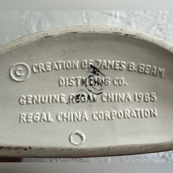 Jim Beam Vintage 1988 Collectible Christmas Carolers Holiday Decanter Flask - Picture 5 of 10